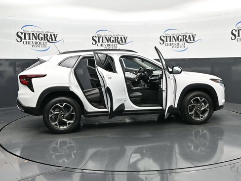 Certified 2024 Chevrolet Trax LT FWD image 36
