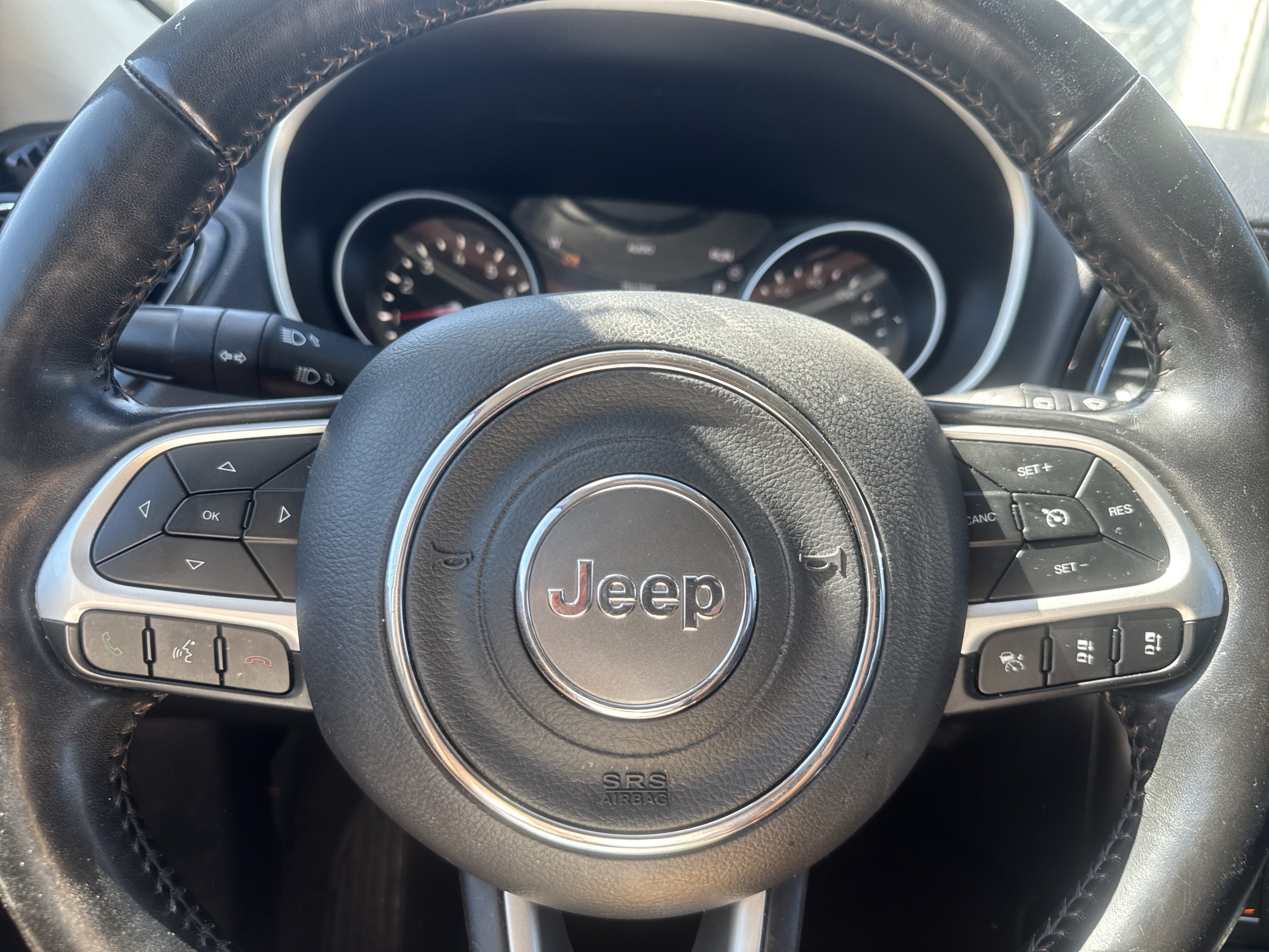 Used 2021 Jeep Compass Limited AWD/4WD image 10