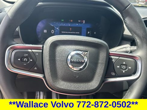 Used 2026 Volvo XC40 B5 Plus AWD/4WD image 16