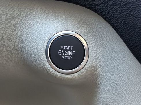 New 2026 Volvo XC40 B5 Plus w/ Protection Package Premier image 36