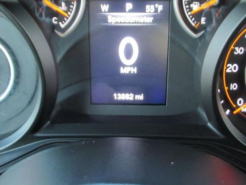 Certified 2025 Jeep Wrangler Willys image 26