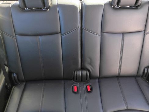 Used 2014 Nissan Pathfinder SL w/ SL Tech Package image 5