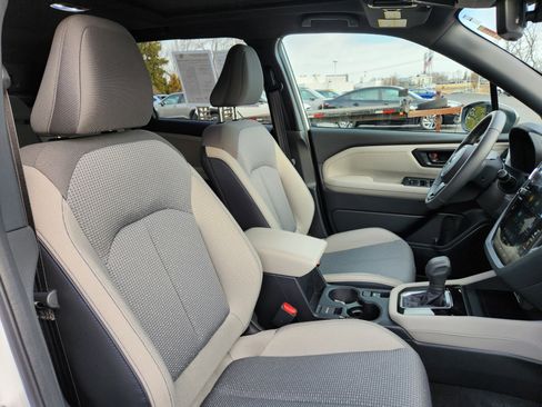 Certified 2025 Subaru Forester Premium image 16