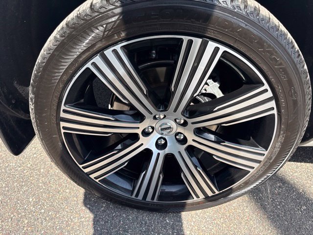 Used 2024 Volvo XC90 B6 Ultimate AWD/4WD image 13