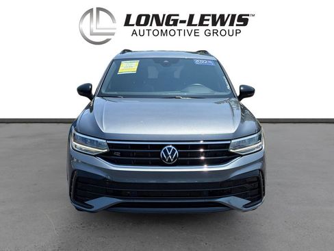 Certified 2022 Volkswagen Tiguan SE R-Line FWD image 11