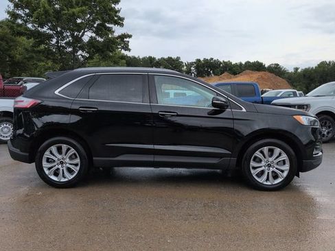 Used 2024 Ford Edge Titanium w/ Class II Trailer Tow Package AWD/4WD image 3