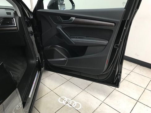 Used 2023 Audi Q5 2.0T Prestige w/ Prestige Package AWD/4WD image 16