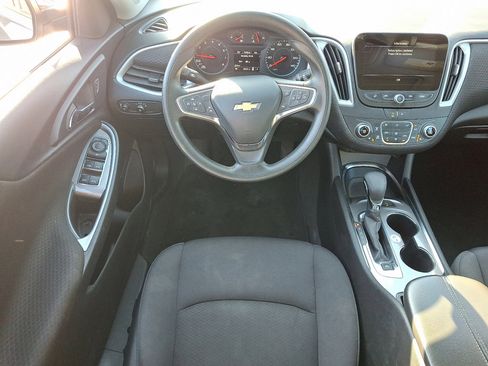 Used 2024 Chevrolet Malibu LT image 22