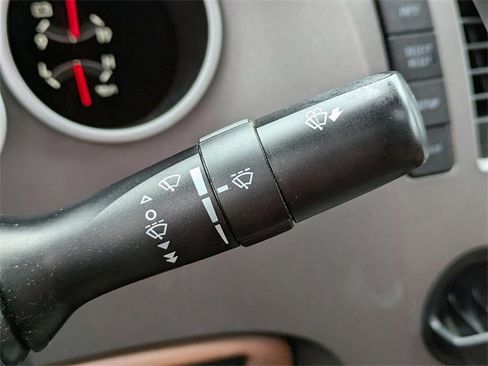 Used 2011 Toyota Tundra Limited image 28