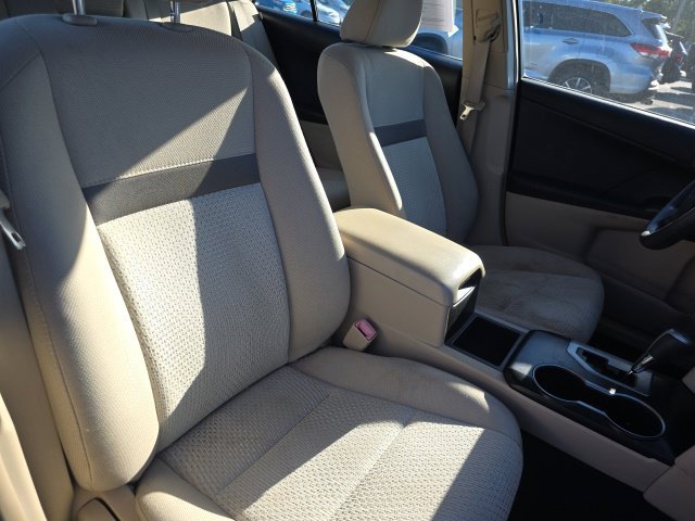 Used 2014 Toyota Camry FWD image 12