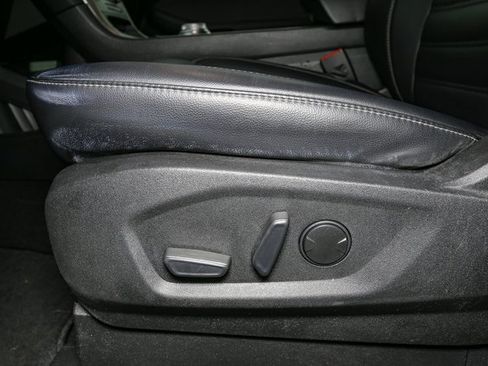 Used 2024 Ford Edge SEL w/ Convenience Package image 36