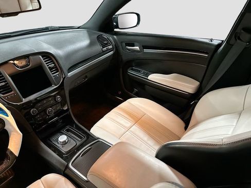 Used 2017 Chrysler 300 S image 26