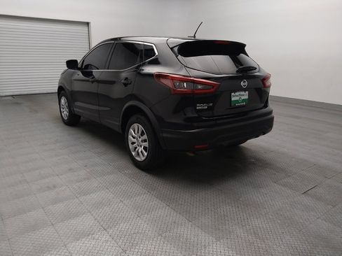 Used 2020 Nissan Rogue Sport S FWD image 5