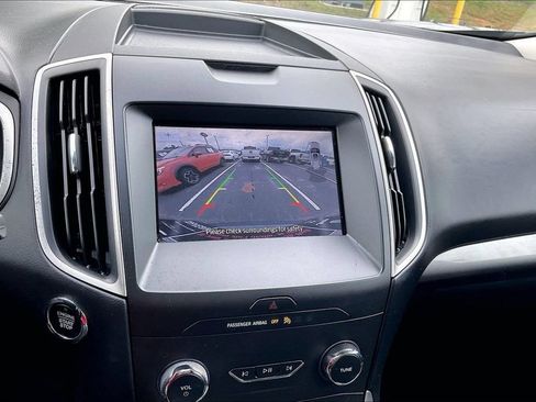 Used 2020 Ford Edge SEL FWD image 20