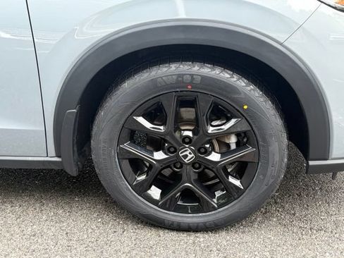 Certified 2024 Honda HR-V Sport image 11
