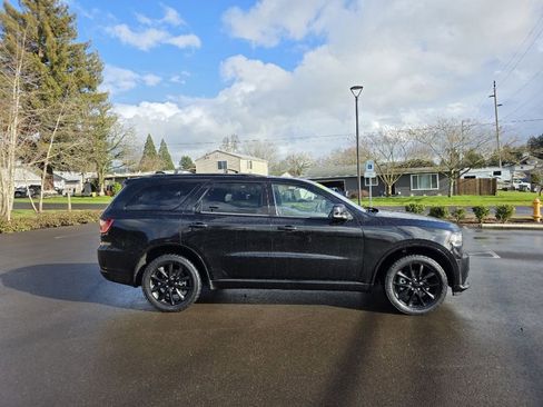Used 2017 Dodge Durango GT w/ Premium Group image 4