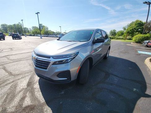 Used 2024 Chevrolet Equinox LS w/ LS Convenience Package FWD image 7