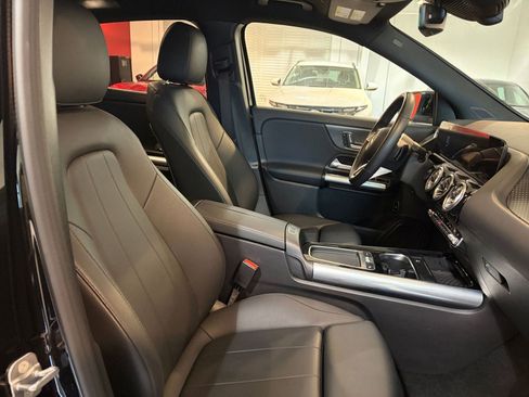 Used 2025 Mercedes-Benz GLA 250 4MATIC image 36