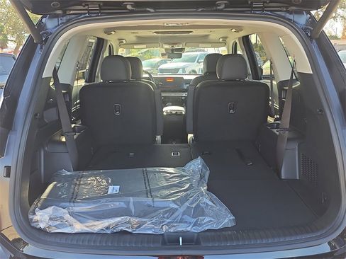 New 2025 Kia Telluride S image 11