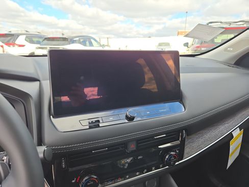 New 2026 Nissan Rogue Platinum w/ Tech Package image 24