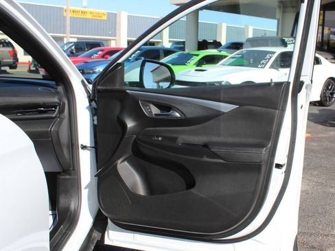 Used 2025 Buick Envista Preferred FWD image 10