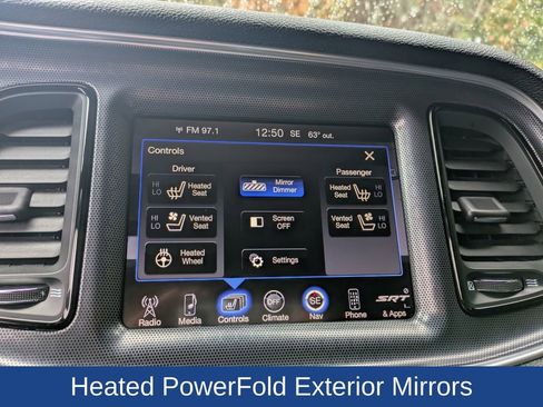 Used 2015 Dodge Challenger SRT w/ Technology Group image 18