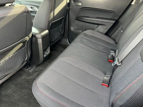 Used 2017 Chevrolet Equinox LT w/ Convenience Package image 11