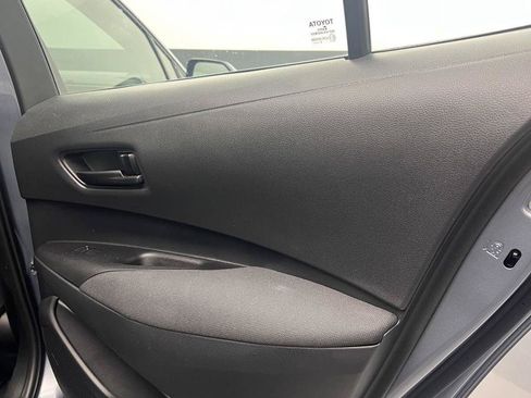 Used 2025 Toyota Corolla LE w/ Convenience Package FWD image 18