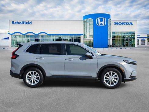 Used 2024 Honda CR-V EX image 2