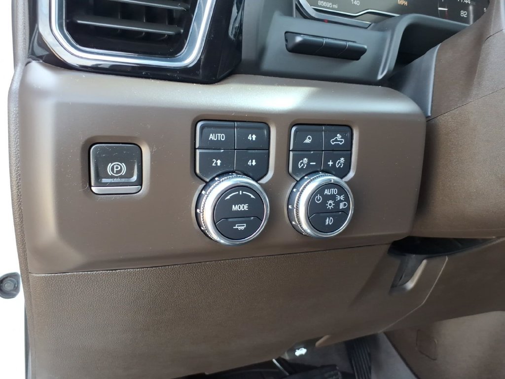 Used 2024 GMC Sierra 2500 Denali w/ Denali Reserve Package AWD/4WD image 24