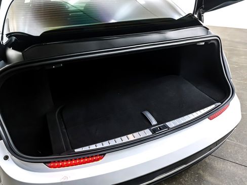 Used 2022 Lucid Air Dream Edition image 21