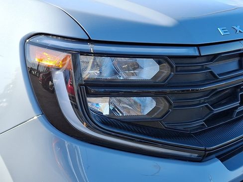 Used 2025 Ford Expedition Active image 9