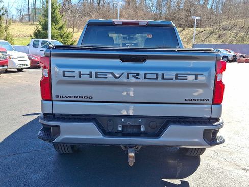 Used 2021 Chevrolet Silverado 1500 Custom w/ LPO, Dark Essentials Package image 5