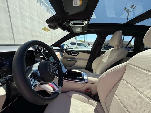 Used 2026 Mercedes-Benz GLC 300 image 17