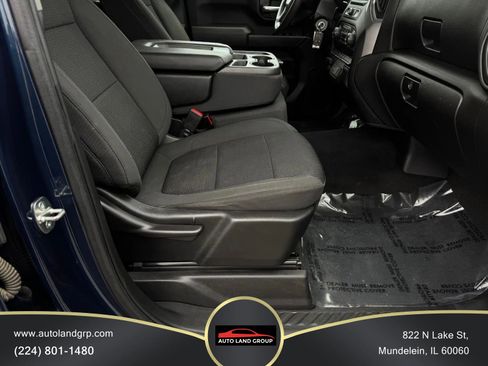 Used 2022 Chevrolet Silverado 2500 Custom w/ Custom Value Package image 9