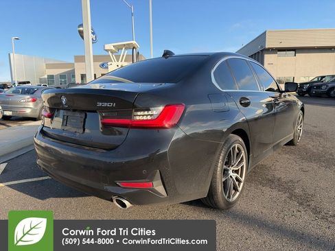 Used 2020 BMW 330i xDrive 330i xDrive w/ Convenience Package image 6