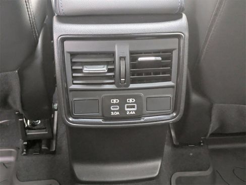 Certified 2025 Subaru Forester Limited w/ Popular Package #2 image 17