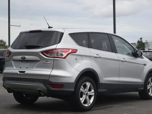 Used 2016 Ford Escape SE FWD image 3