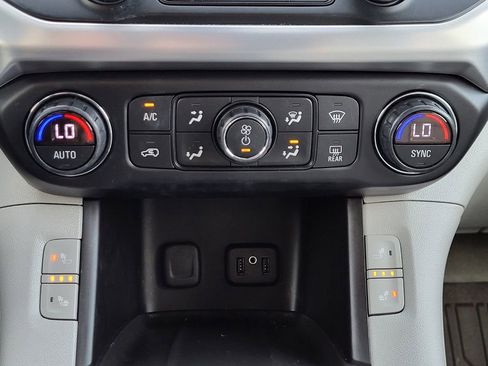 Used 2017 GMC Acadia SLT image 32