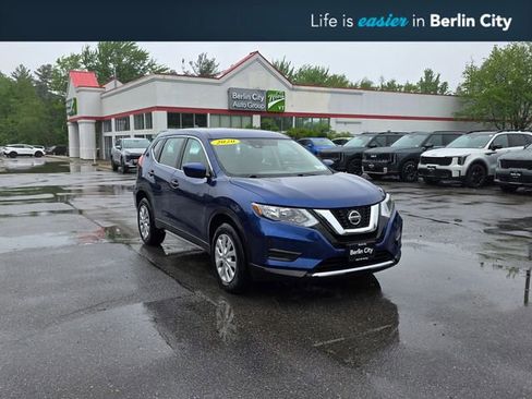 Used 2020 Nissan Rogue S AWD/4WD image 1