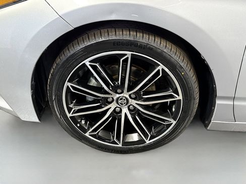 Used 2020 Toyota Avalon XSE image 38