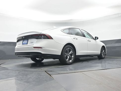 Used 2024 Honda Accord EX-L image 29