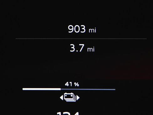 Used 2025 Audi S6 e-tron Prestige w/ 21" Black Optic Package image 28