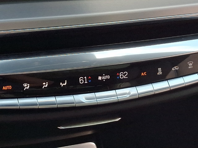 Used 2024 Cadillac Lyriq Sport AWD/4WD image 14