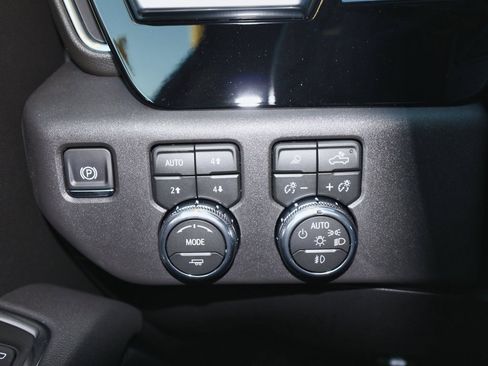 New 2026 GMC Sierra 1500 Elevation image 21