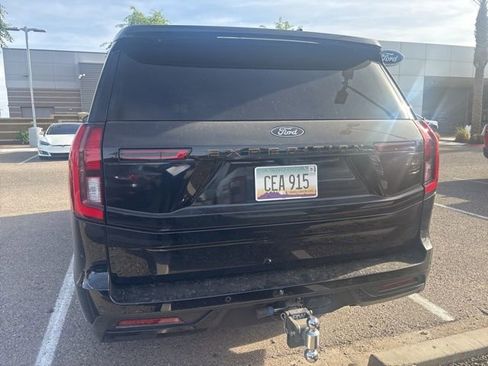 Used 2025 Ford Expedition Tremor image 7