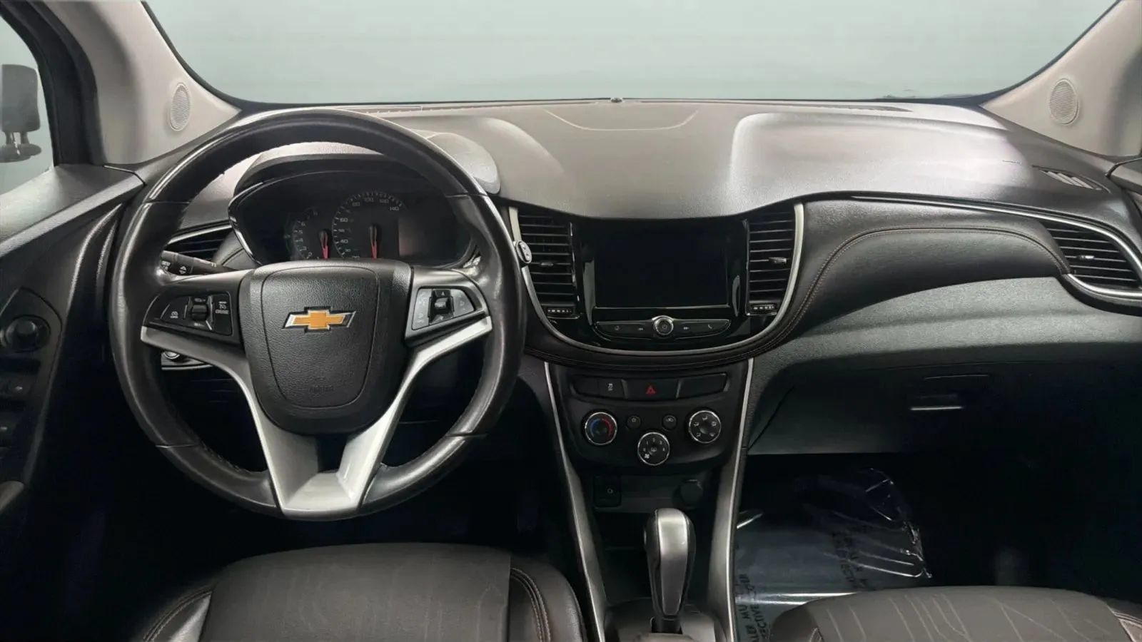 Used 2018 Chevrolet Trax LT w/ LT Convenience Package FWD image 10