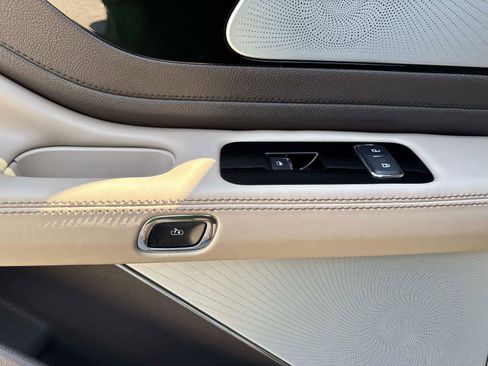 Used 2022 Lincoln Aviator Reserve w/ Equipment Group 201A image 12