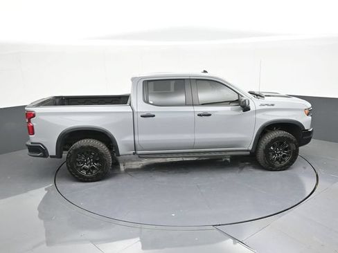 Used 2024 Chevrolet Silverado 1500 ZR2 w/ Technology Package AWD/4WD image 68