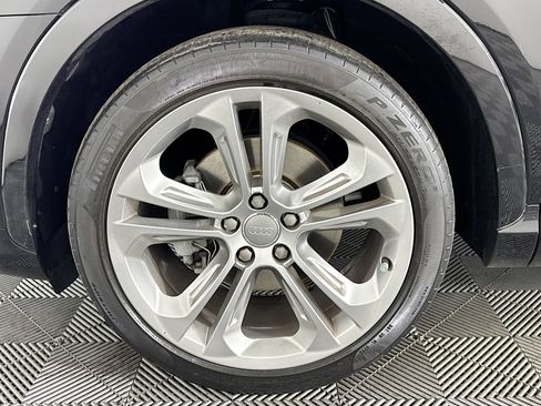 Used 2018 Audi Q3 2.0T Premium Plus w/ Premium Plus Package image 37